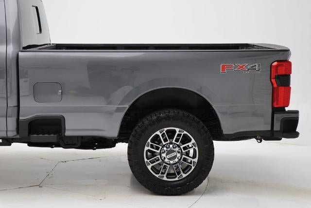 2025 Ford Super Duty F-350 Platinum