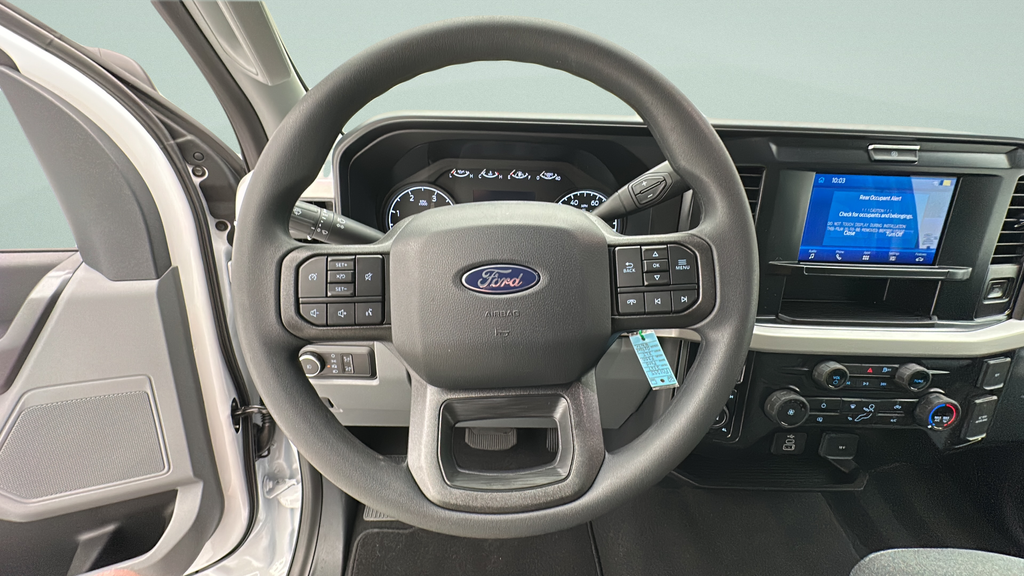 2027 Ford Super Duty F-350 XLT