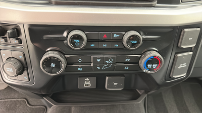 2027 Ford Super Duty F-350 XLT