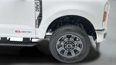 2027 Ford Super Duty F-350 XLT