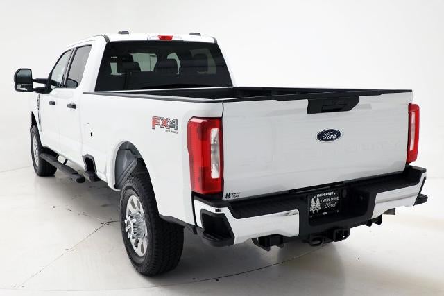 2023 Ford Super Duty F-350 XLT
