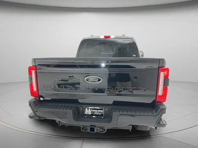 2025 Ford Super Duty F-350 XLT