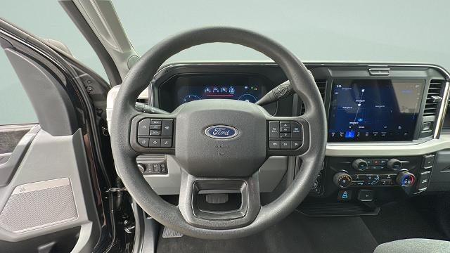 2025 Ford Super Duty F-350 XLT