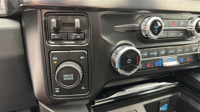 2026 Ford Super Duty F-350 Lariat