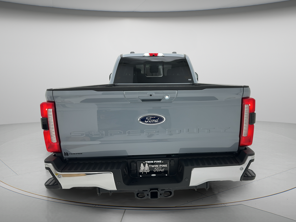 2026 Ford Super Duty F-350 Lariat