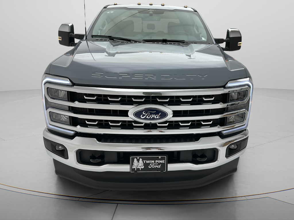 2026 Ford Super Duty F-350 Lariat