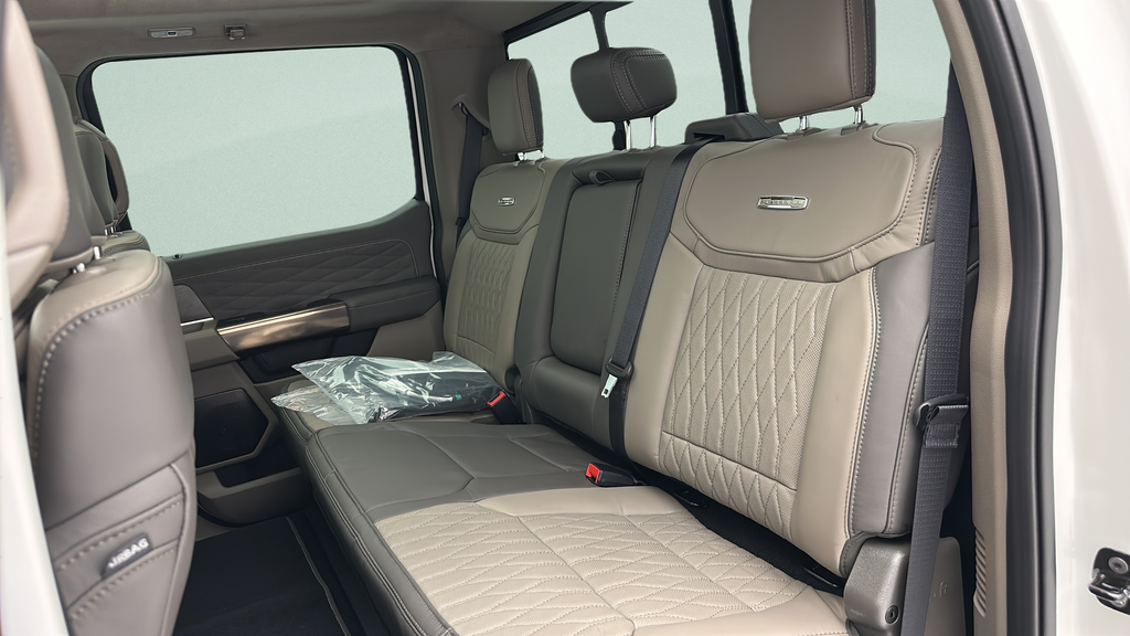2026 Ford Super Duty F-350 Platinum DRW