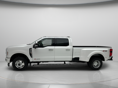 2026 Ford Super Duty F-350 Platinum DRW