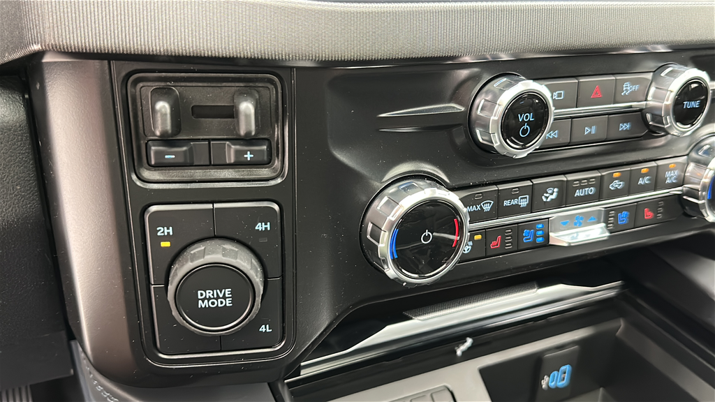 2026 Ford Super Duty F-350 Platinum DRW