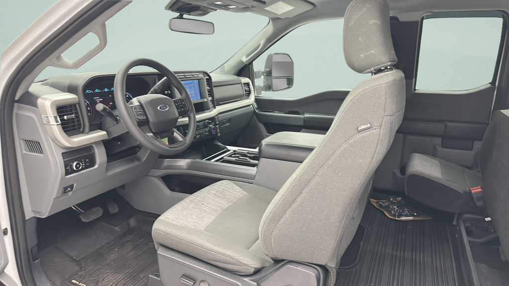 2023 Ford Super Duty F-350 F-350 XLT