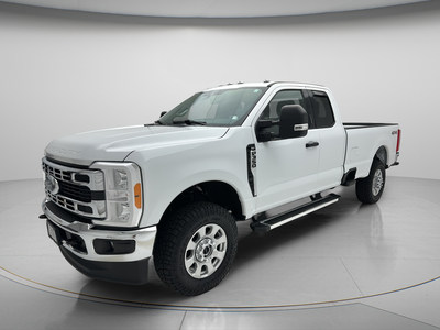 2023 Ford Super Duty F-350 F-350 XLT
