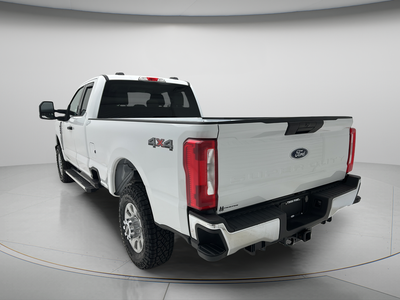 2023 Ford Super Duty F-350 F-350 XLT
