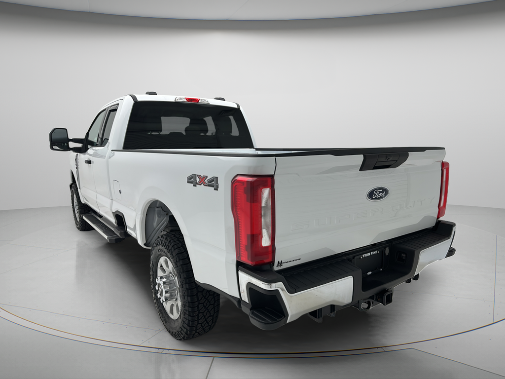2023 Ford Super Duty F-350 F-350 XLT
