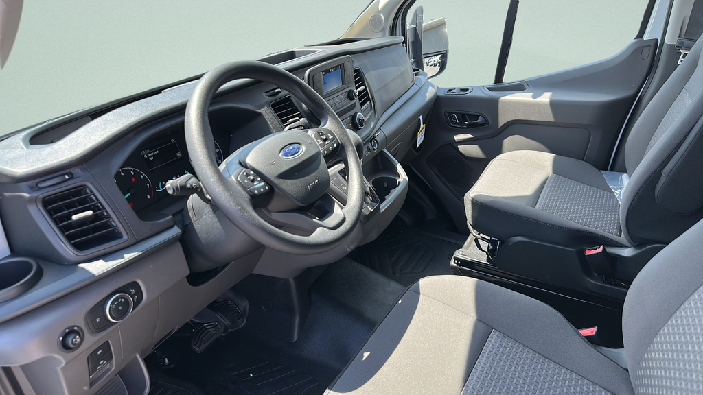 2025 Ford Transit 250 Base