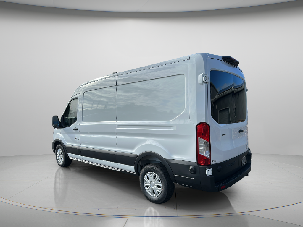 2027 Ford Transit 250 Base