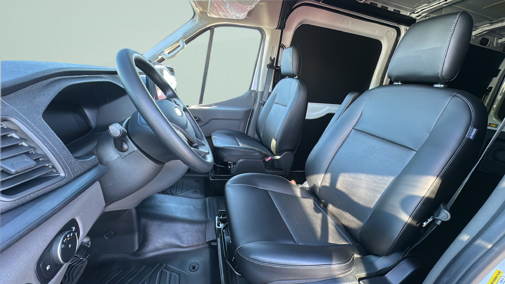 2027 Ford Transit 250 Base