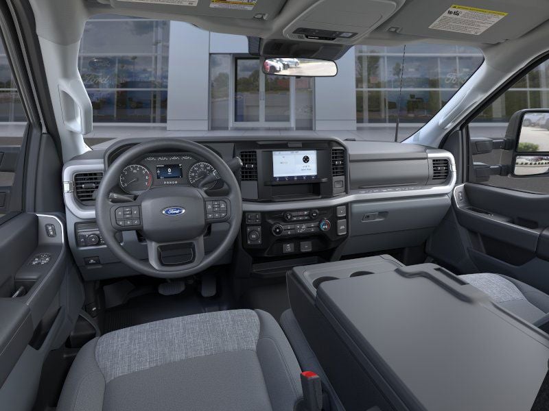 2025 Ford Super Duty F-350 XLT
