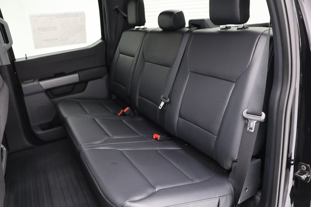 2024 Ford F-150 Lightning Pro