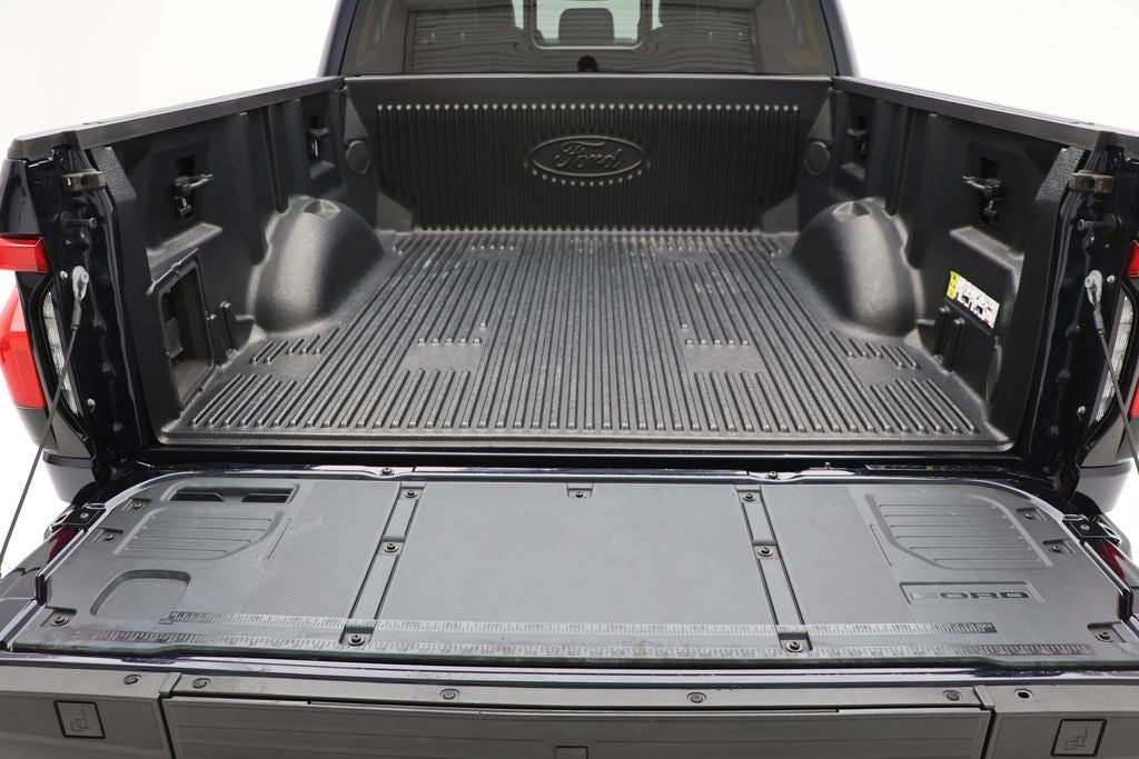 2023 Ford F-150 Lightning Lariat