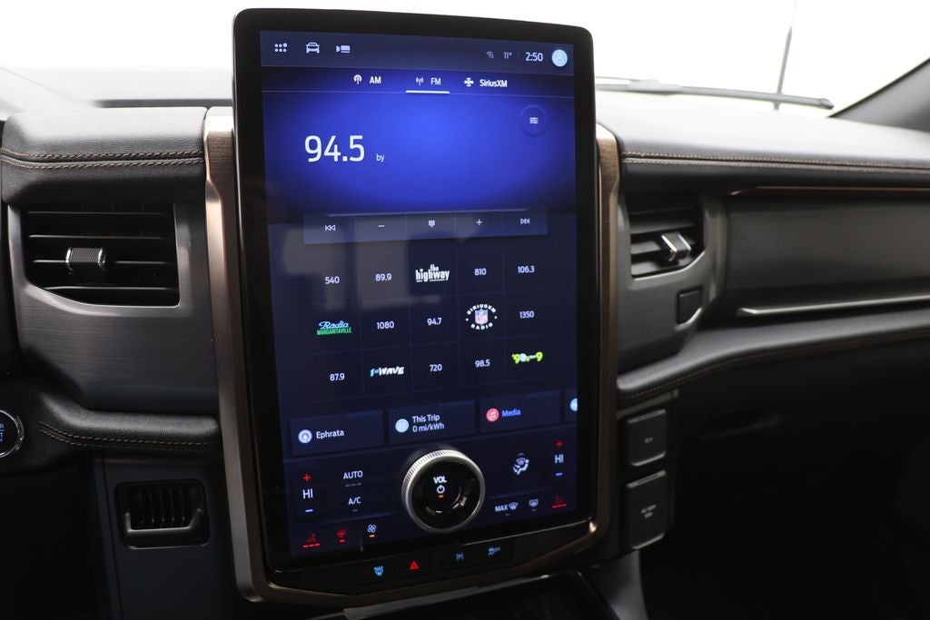 2023 Ford F-150 Lightning Lariat