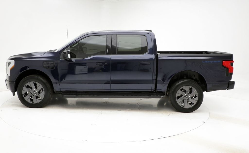 2023 Ford F-150 Lightning Lariat