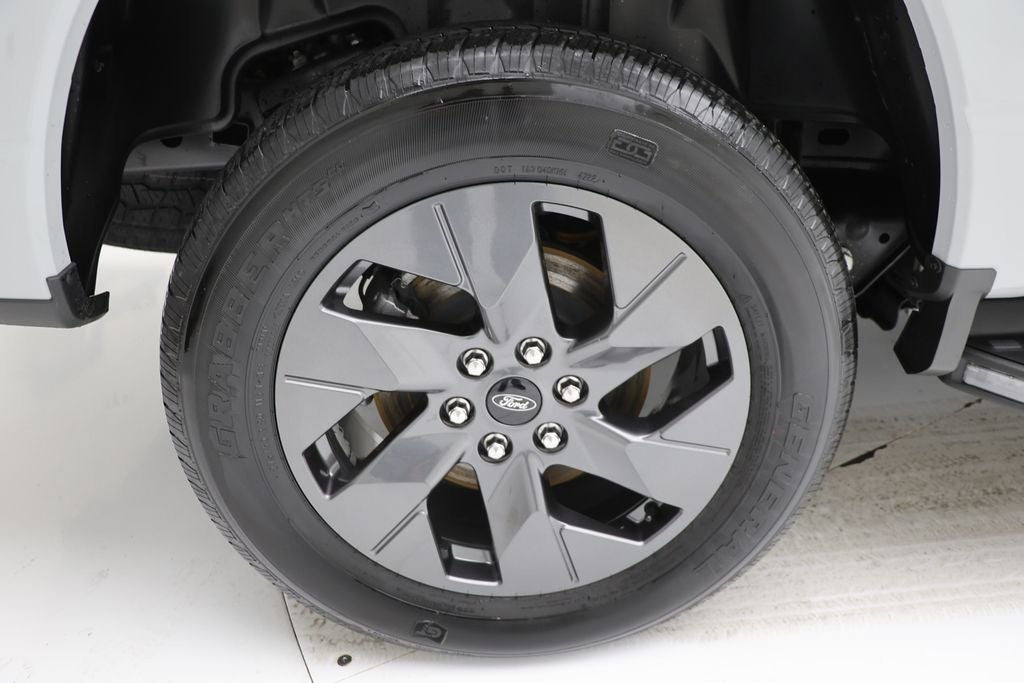 2023 Ford F-150 Lightning Lariat