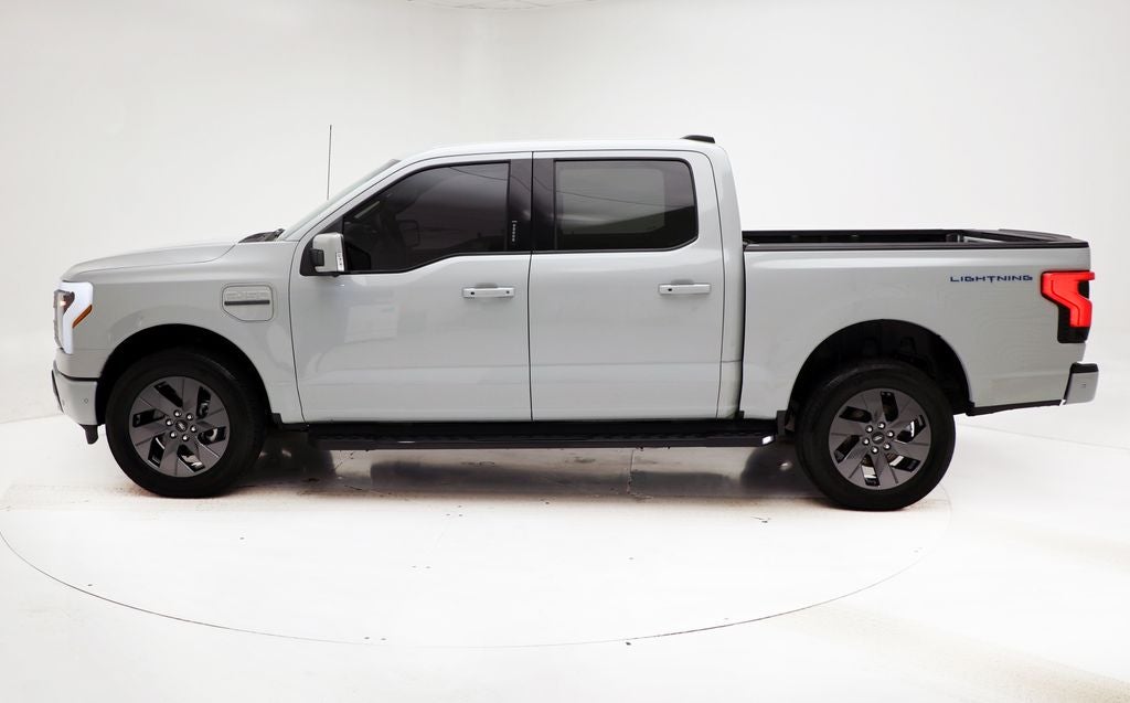 2023 Ford F-150 Lightning Lariat