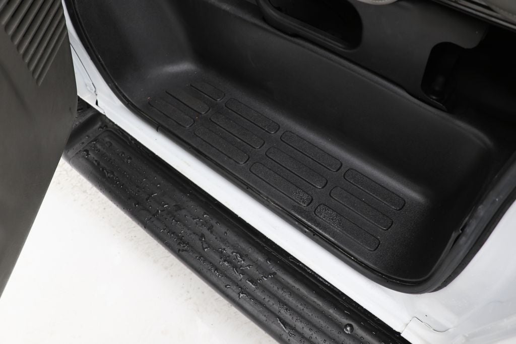 2023 Chevrolet Express 3500 LS Passenger