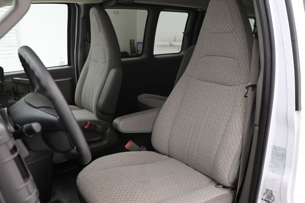 2023 Chevrolet Express 3500 LS Passenger