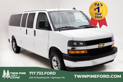 2025 Chevrolet Express 3500 LT Passenger