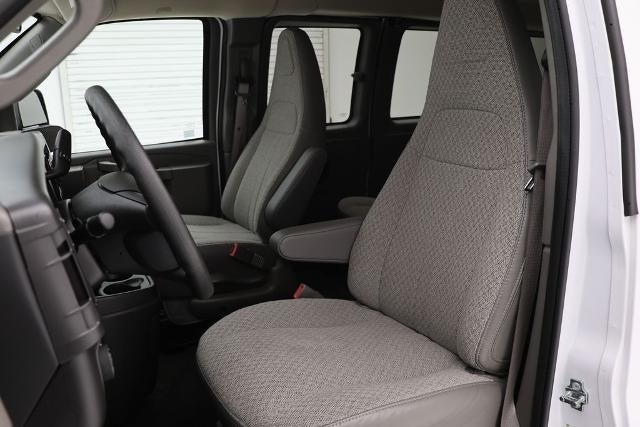 2025 Chevrolet Express 3500 LT Passenger