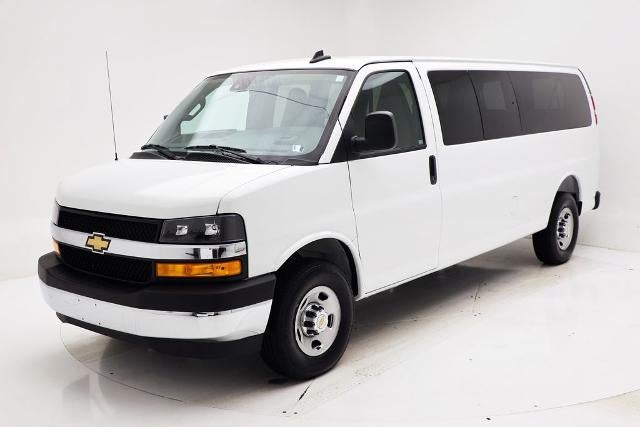 2025 Chevrolet Express 3500 LT Passenger