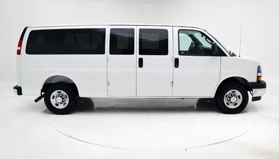 2025 Chevrolet Express 3500 LT Passenger