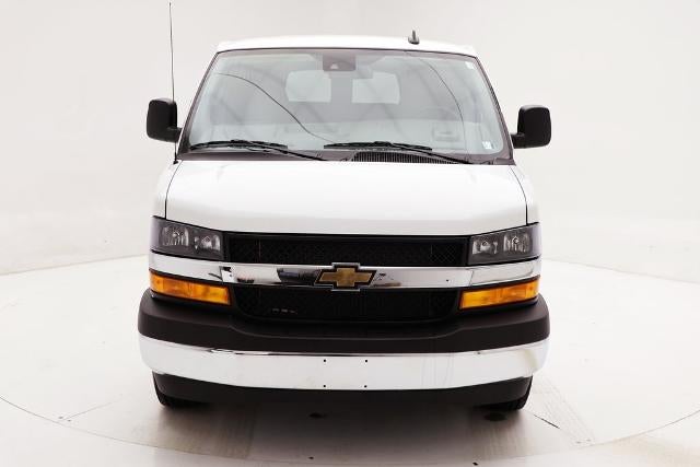 2025 Chevrolet Express 3500 LT Passenger