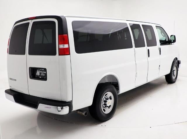 2025 Chevrolet Express 3500 LT Passenger