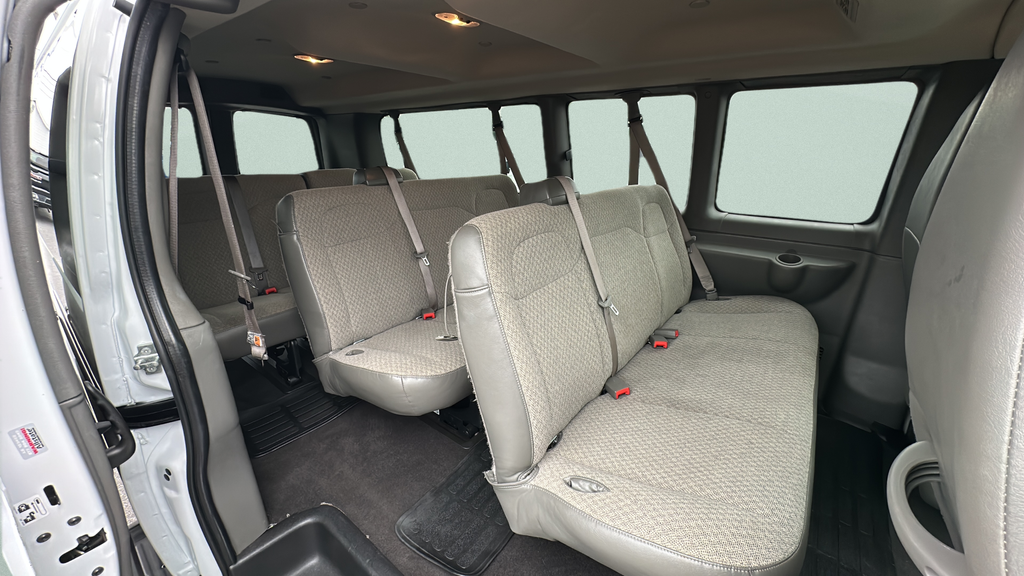 2025 Chevrolet Express 3500 LT Passenger