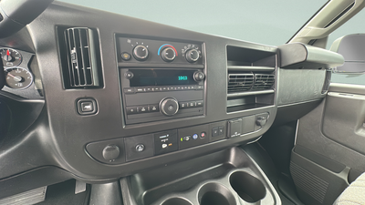 2025 Chevrolet Express 3500 LT Passenger