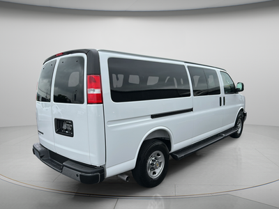 2025 Chevrolet Express 3500 LT Passenger