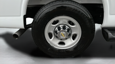 2025 Chevrolet Express 3500 LT Passenger