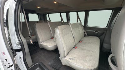 2025 Chevrolet Express 3500 LT Passenger