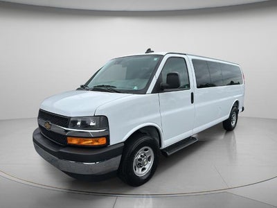 2025 Chevrolet Express 3500 LT Passenger