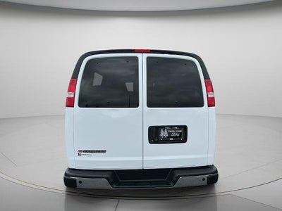 2025 Chevrolet Express 3500 LT Passenger