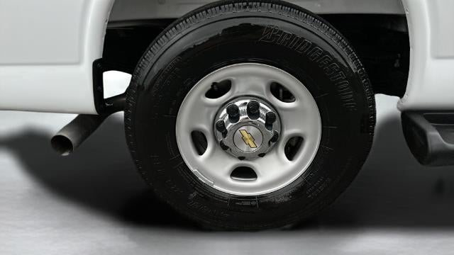 2025 Chevrolet Express 3500 LT Passenger
