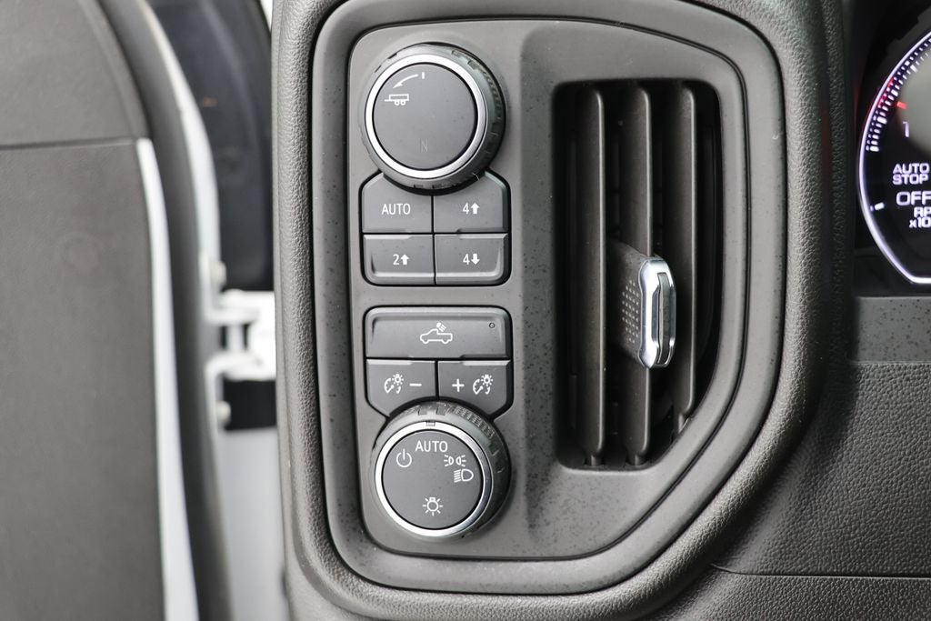 2022 Chevrolet Silverado 1500 LTD Custom Trail Boss