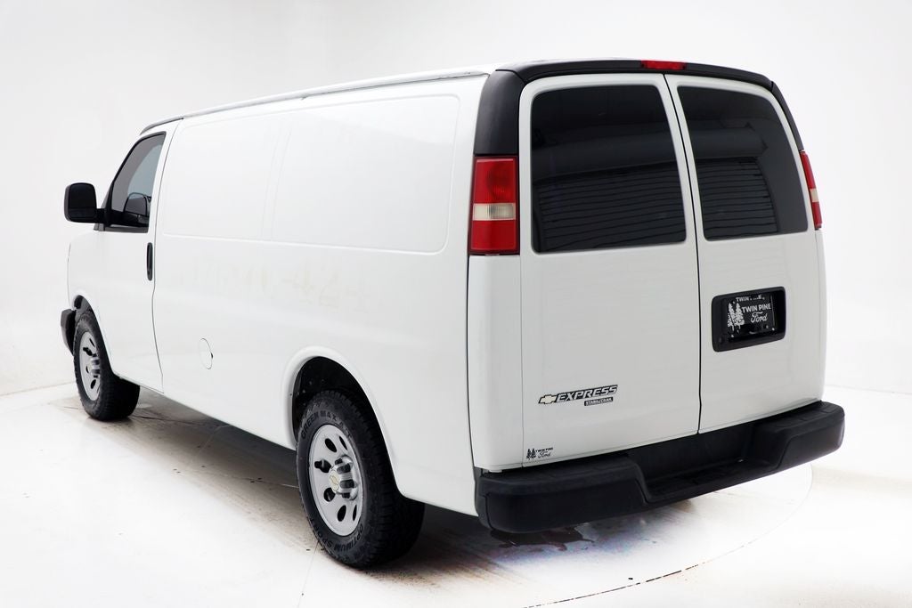 2011 Chevrolet Express 1500 Work Van Cargo