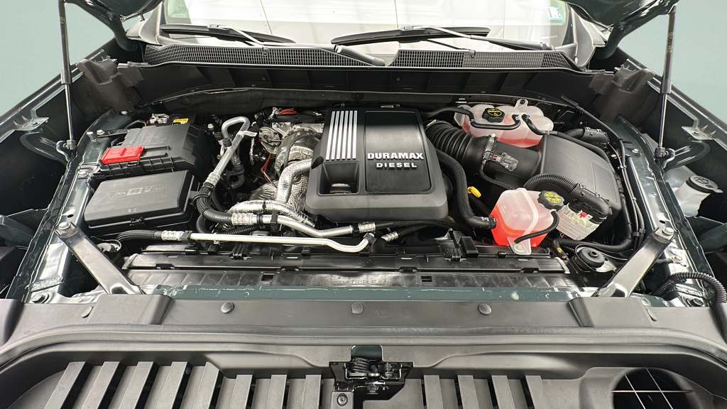 2025 Chevrolet Silverado 1500 LT LT1