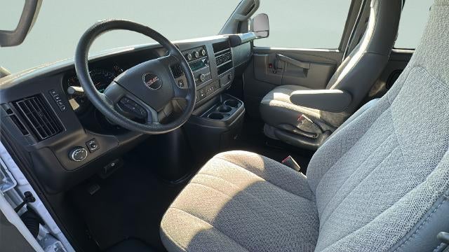 2025 GMC Savana 3500 LT