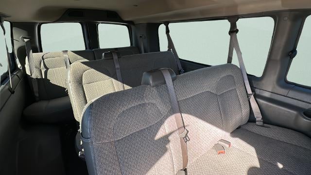 2025 GMC Savana 3500 LT