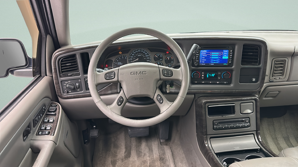 2004 GMC Yukon Denali