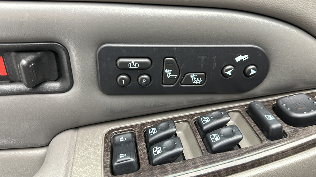 2004 GMC Yukon Denali
